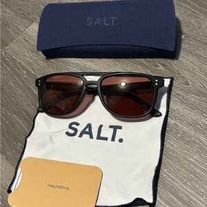 New Authentic Salt Sunglasses VENTURA MBK Polarized Black 57mm Frame
